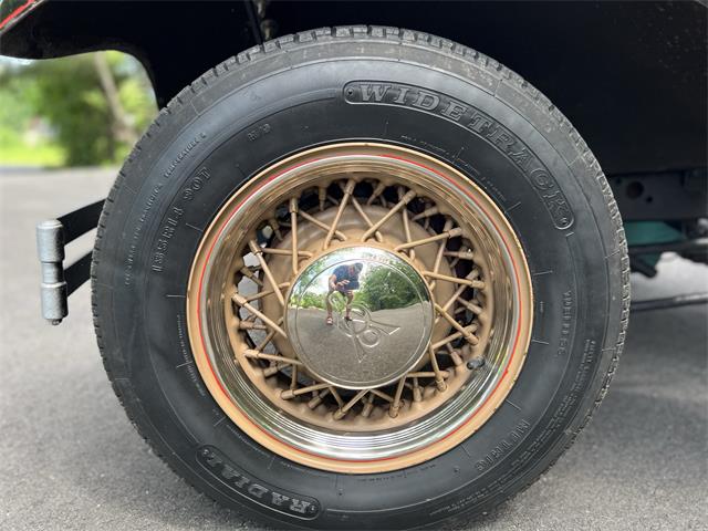 5 3/4” 1934 Ford V8 Wire Wheel Cap