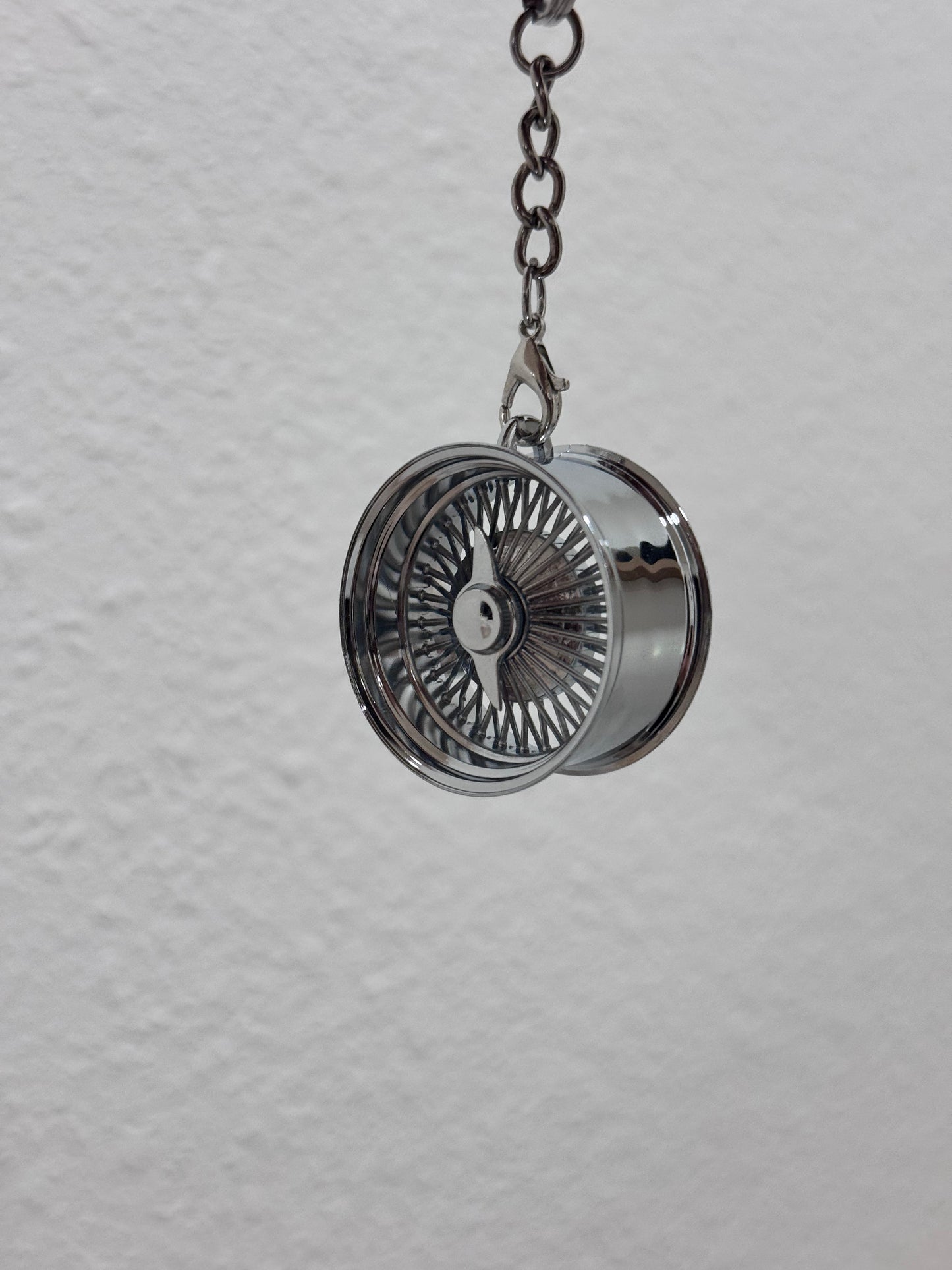 Chrome Wire Wheel Keychain