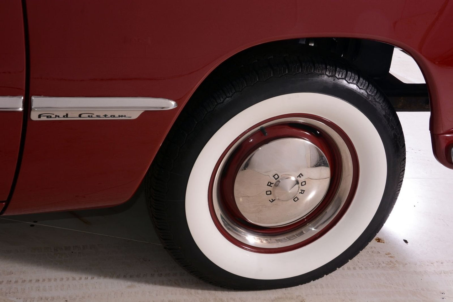 10 1/8” 1949-1950 Ford Cap