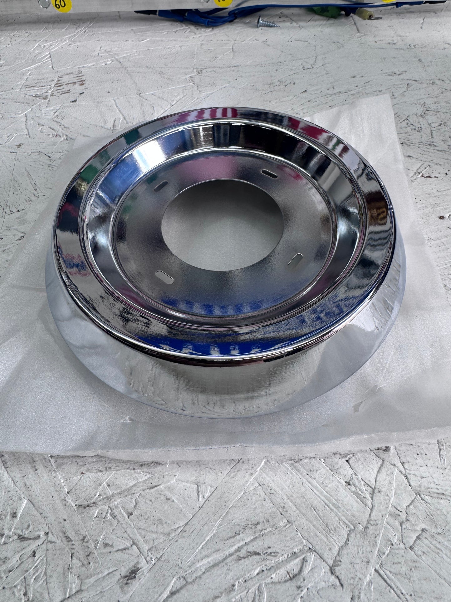 Cadillac Wire Wheel Cap (No Medallion)