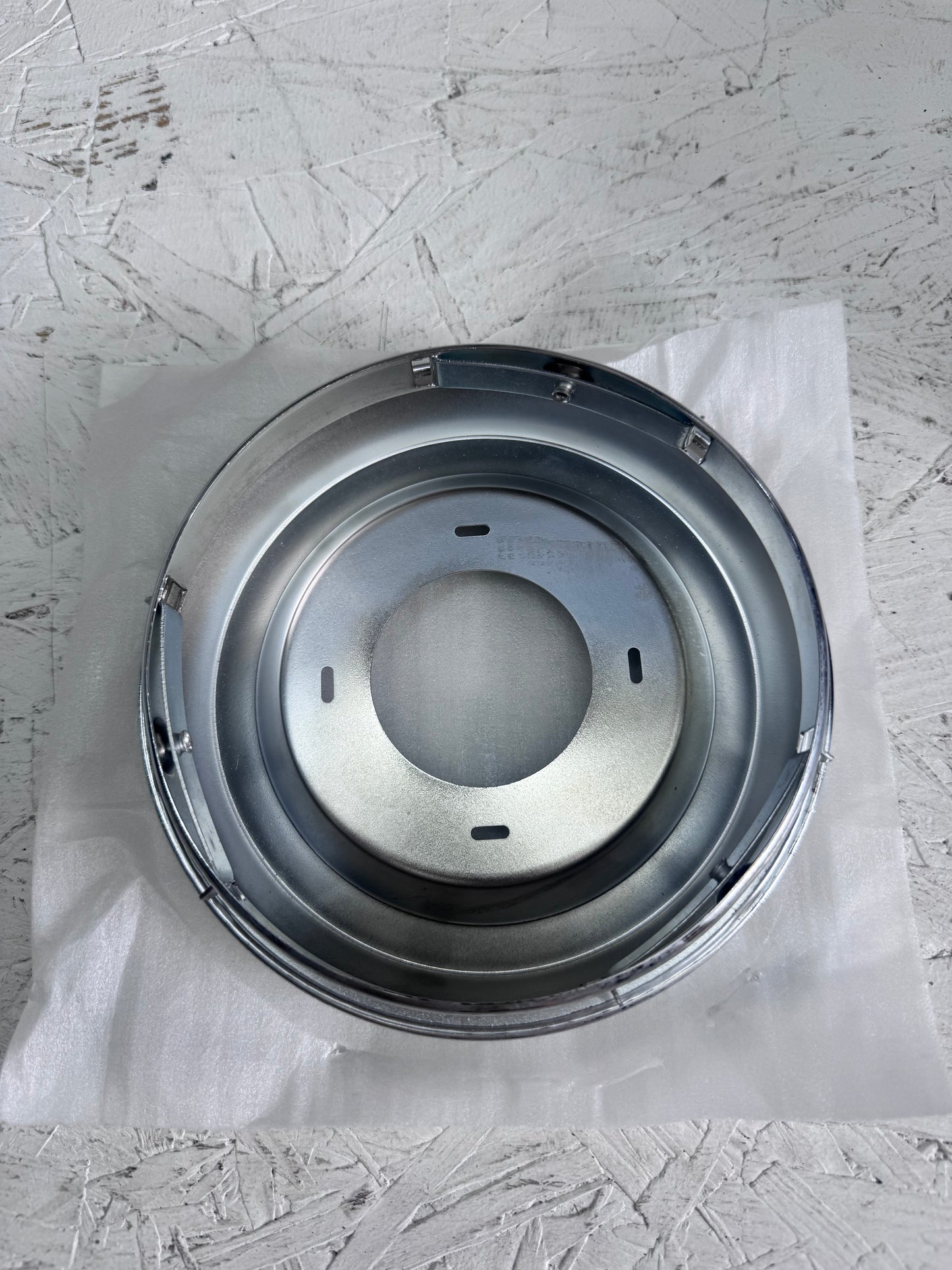 Cadillac Wire Wheel Cap (No Medallion)